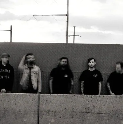 Defeater — foto 1