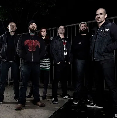 Bleeding Through — foto 3