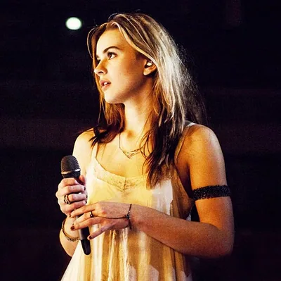Emmelie de Forest — photo 2