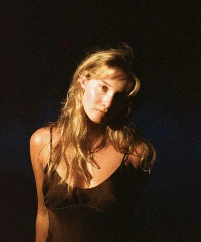 Sydney Rose — foto 1