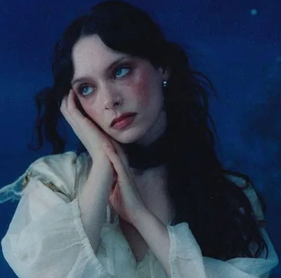 Holly Humberstone — foto 2