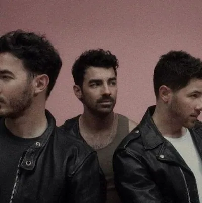 Jonas Brothers — foto 1