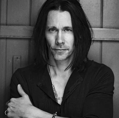 Myles Kennedy — photo 3