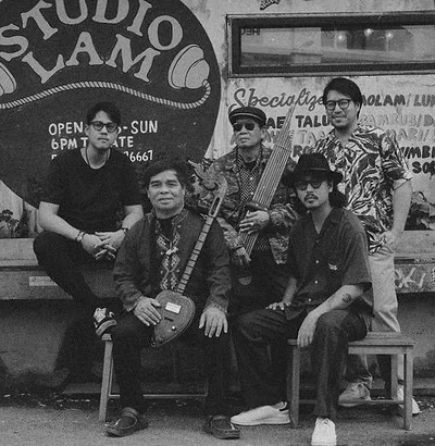 Paradise Bangkok Molam International Band — photo 1