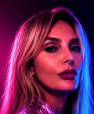 Isabelle A — foto 1