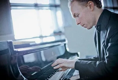 Ralph van Raat — photo 2