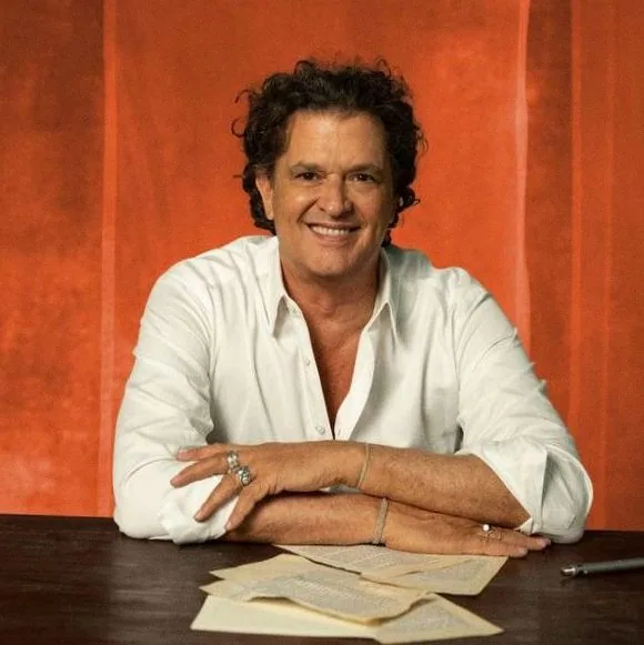 Carlos Vives — achtergrondafbeelding