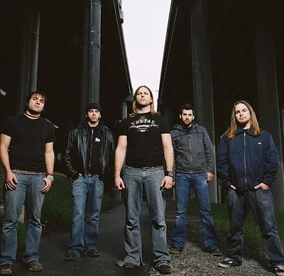 UNEARTH — photo 2
