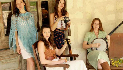 The Trishas — photo 1