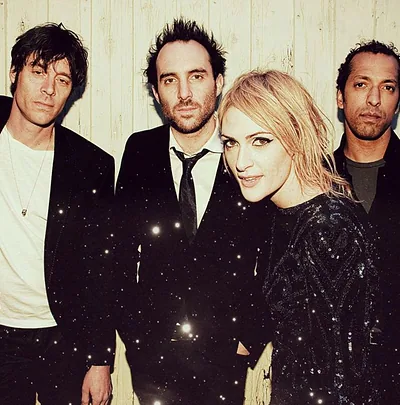 Metric — foto 2