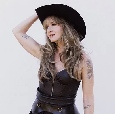 Margo Price — photo 1