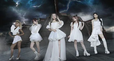 LOVEBITES — photo 1
