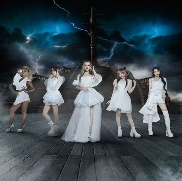 LOVEBITES — background image