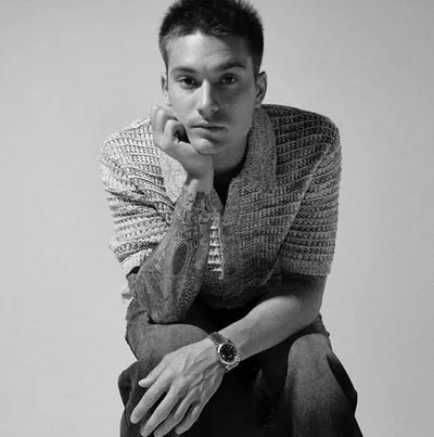 Cameron Whitcomb — foto 1