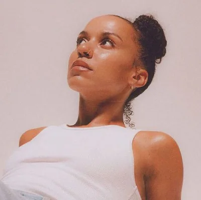 Pip Millett — foto 1