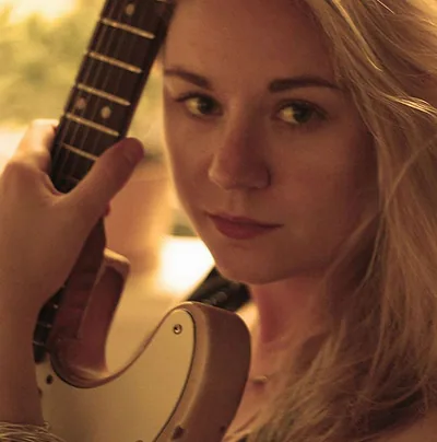 Joanne Shaw Taylor — photo 3