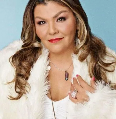 Crystal Shawanda — photo 1