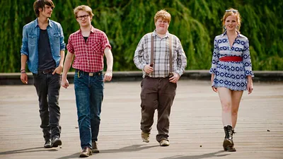 School Is Cool — foto 3