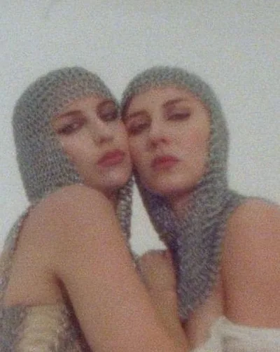 Mothermary — foto 1