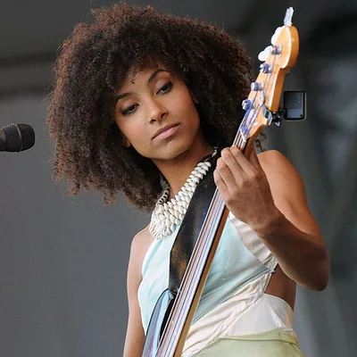 Esperanza Spalding — foto 3