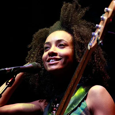Esperanza Spalding — foto 4
