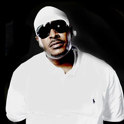 Sheek Louch — photo 1