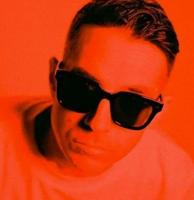Mark Guiliana — photo 1