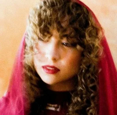 Julia Sabaté — foto 2
