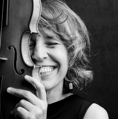 Amandine Beyer — foto 1