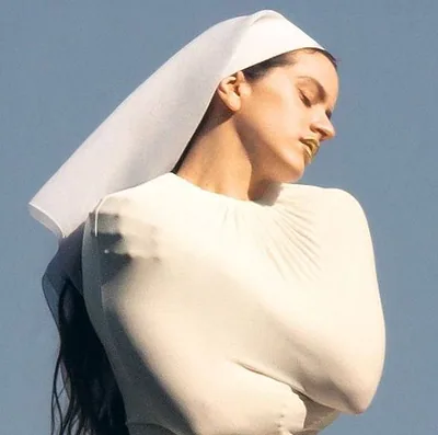 ROSALÍA — foto 1