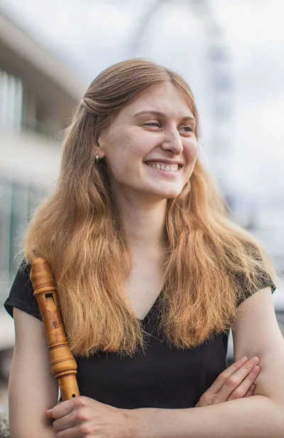 Hannah Parry — foto 1