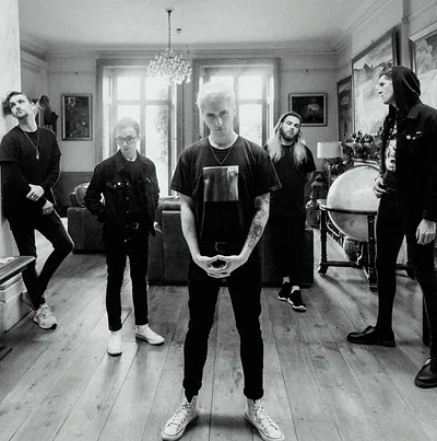 Holding Absence — photo 2