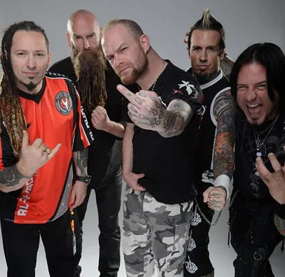 Five Finger Death Punch — foto 6
