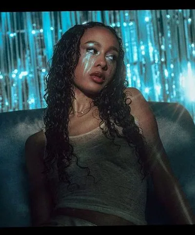 NEXT | Teen Party: Kaya Imani — foto 3