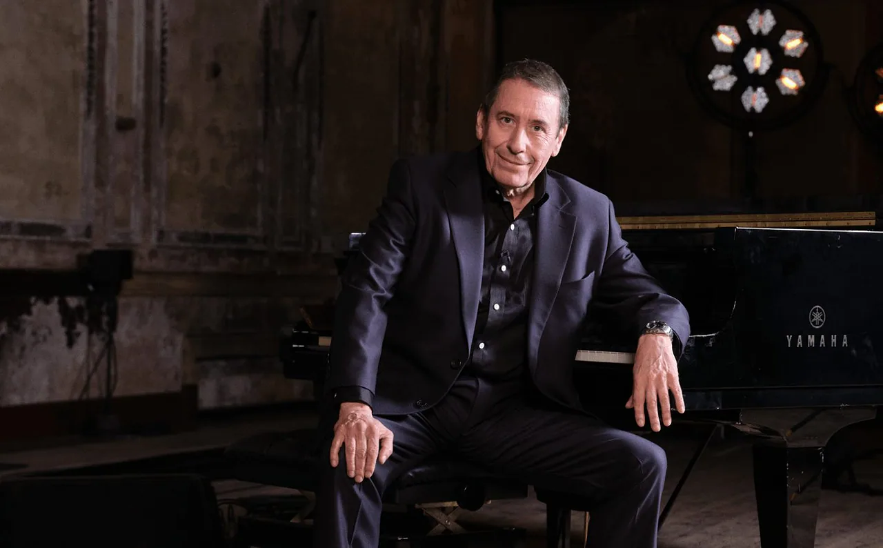Jools Holland
