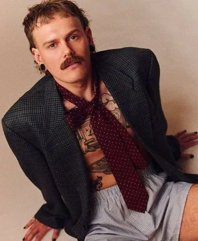 JONAS LOVV — foto 1