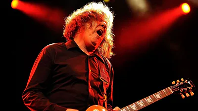 Gary Moore Memorial Tour: Walking By Myself! — photo 5