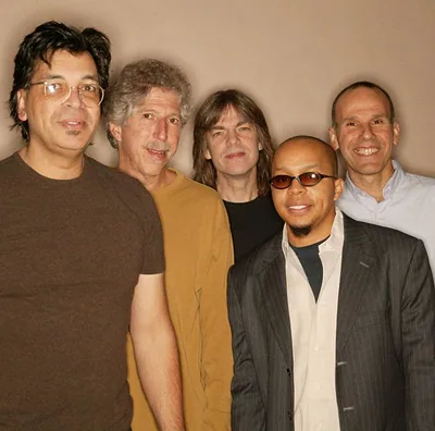 Yellowjackets — photo 3