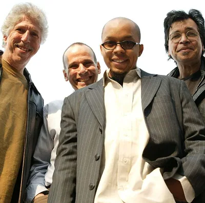 Yellowjackets — photo 2