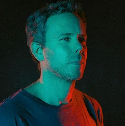 M83 — photo 1