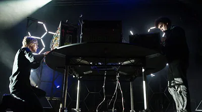 Simian Mobile Disco — foto 5