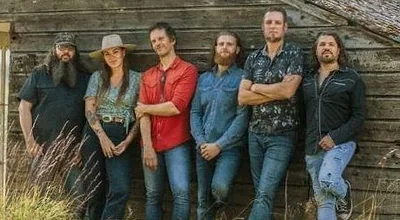Copperhead County — foto 1