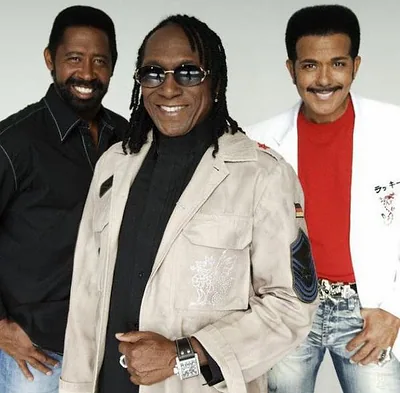 Commodores — photo 1