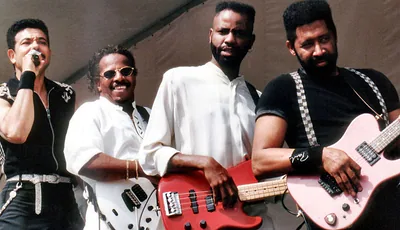 Commodores — photo 5