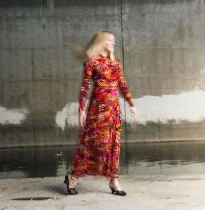 Essie Jain — foto 1