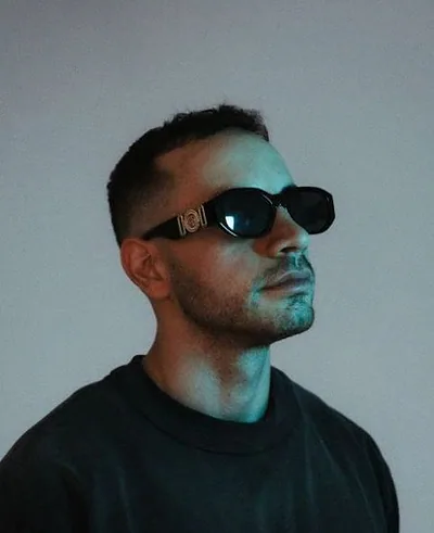 Arman John — foto 1