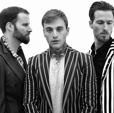 Highly Suspect — photo 2