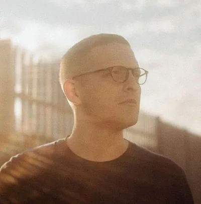 Floating Points — foto 1