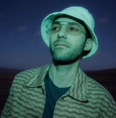 Dan Shake — foto 1