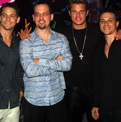 98 Degrees — photo 2